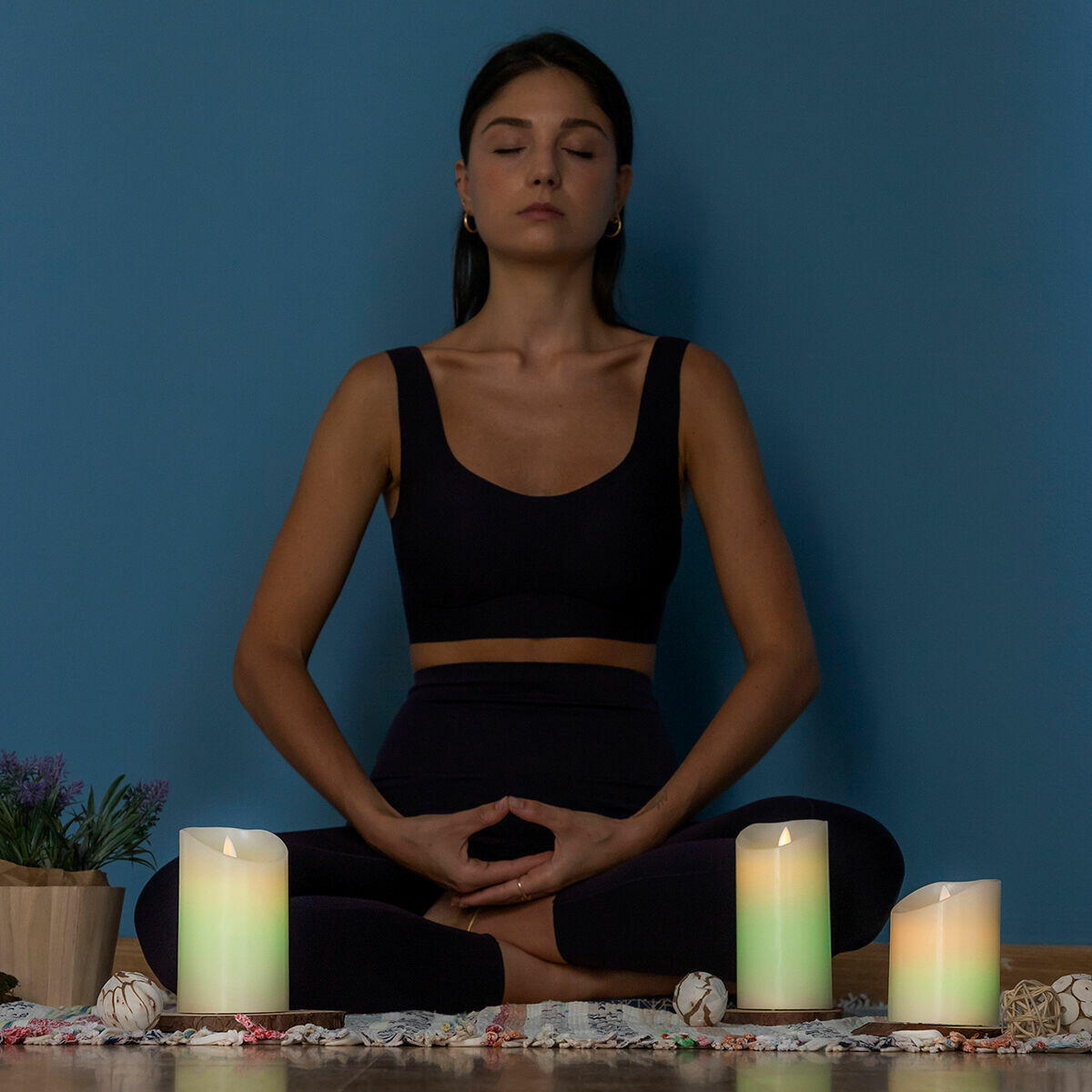 Velas LED Multicolor Efecto Llama con Mando Lendles 3 Unidades